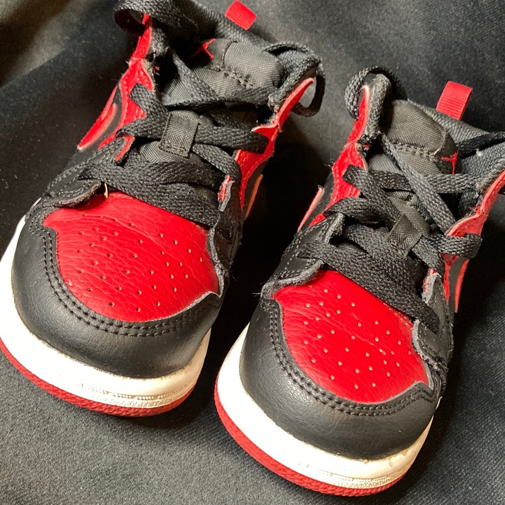 Air Jordan 1 mid toddler